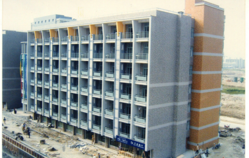 建设中的下沙校区学生公寓