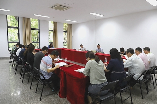 第一代表团 第一代表团