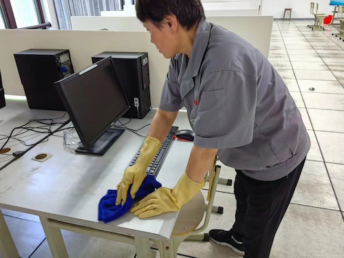 机房保洁3 机房保洁3