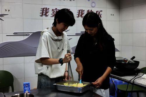 06a6bf08099f4d9aa0d031202627cd5b