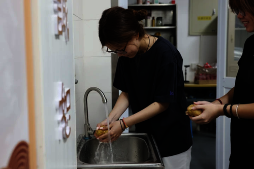 6f2a783d76bc43daaf5084ec5a5d931b