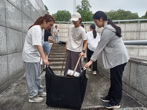 da7f6af0a3ae84bb25a66c0dae4f433f