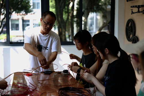 bcb8b64fe8e2434894df2e77c31e39e3