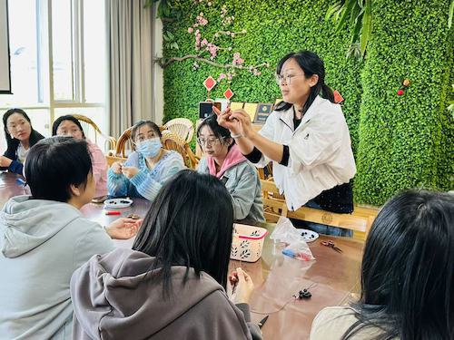 8204d846b3a963864e4a999cd680bc33