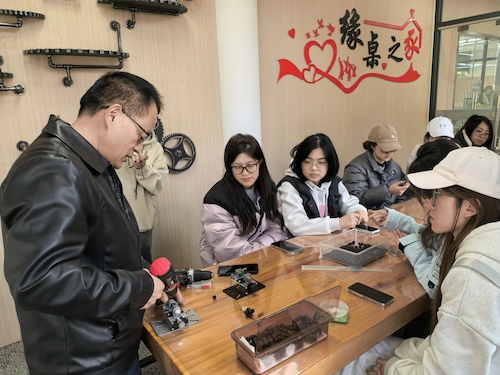 mmexport1764293307450