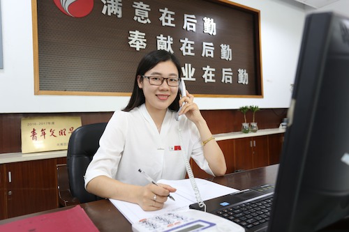 24：00热线值班